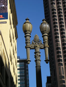 historic streetlight on Kearny 
